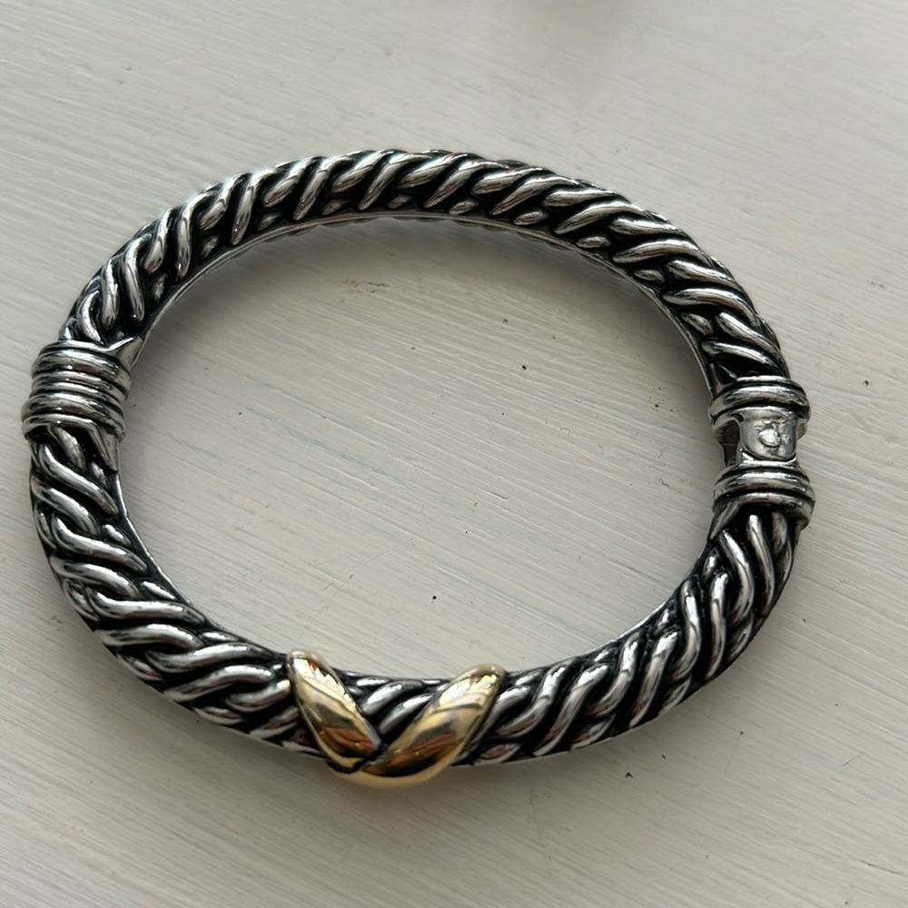 Costume bracelet gold/silver toned with spring hinge bangle